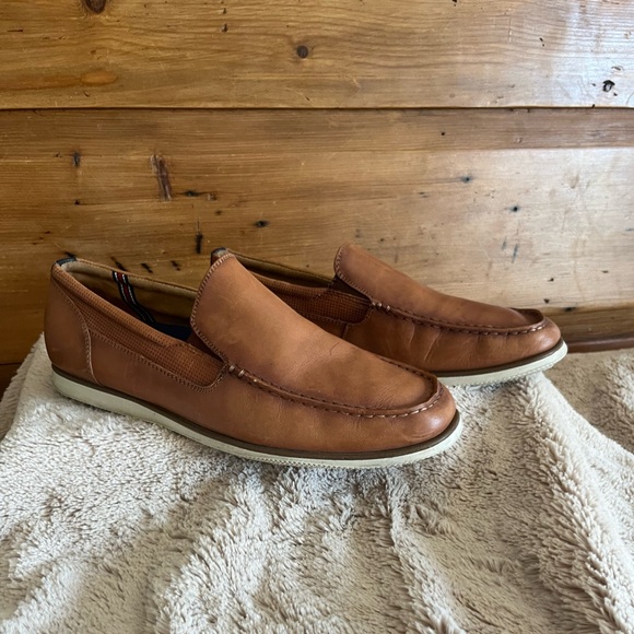 Florsheim Other - Florsheim Tan Leather Loafers